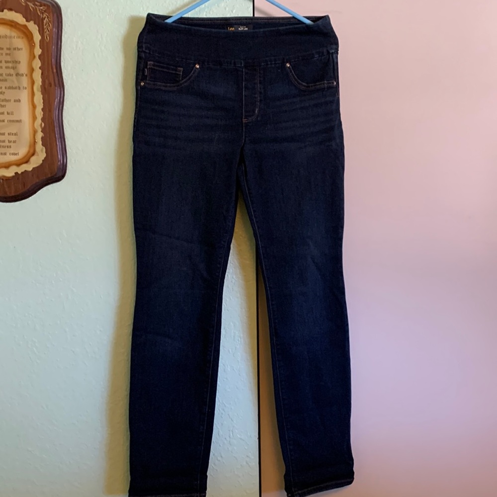 Lee, women’s jeans, slim fit, slim leg, medium rise, sculpturing size 10